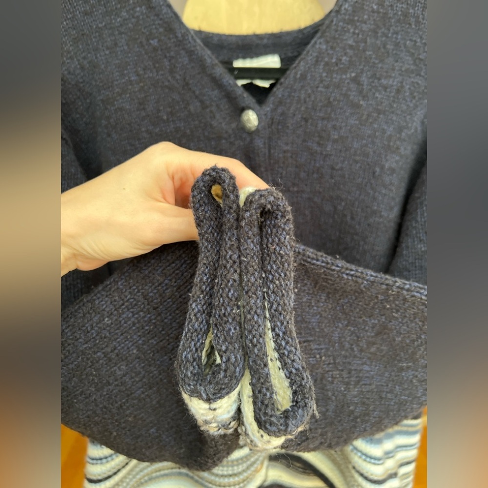 Vintage 90s Cottage Cove Blue Striped Chunky Knit Cozy Cardigan Sweater - Picture 5 of 12